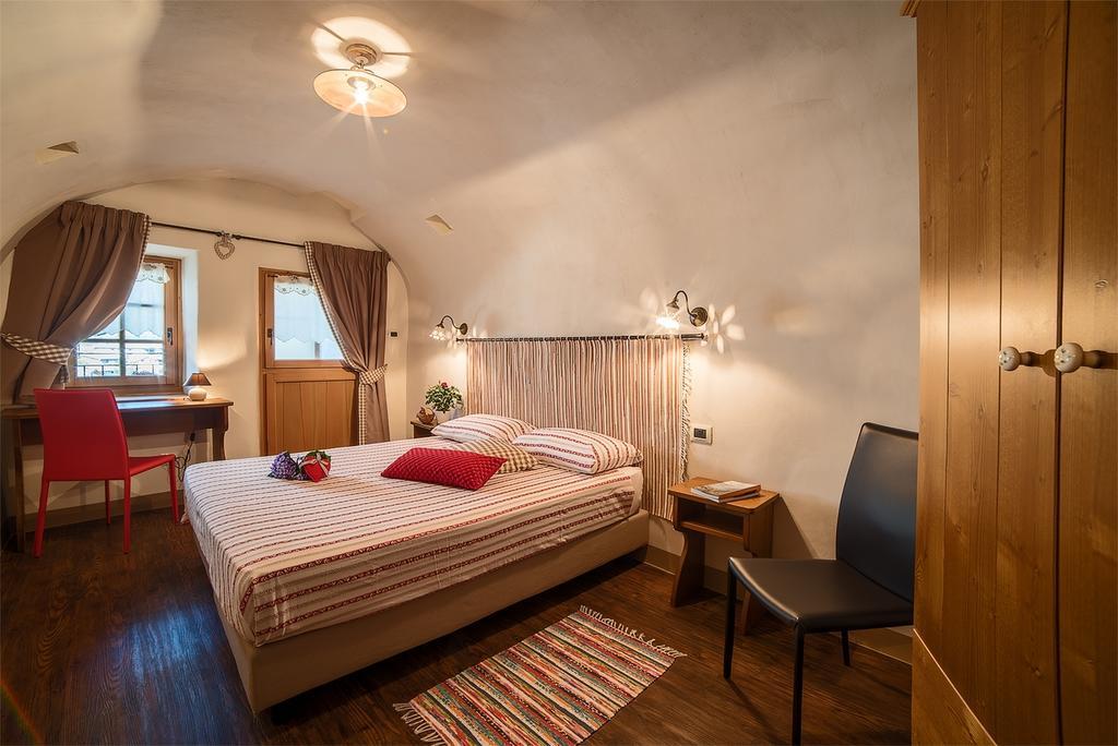 Ostello Del Castello Тирано Номер фото