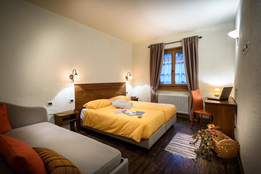 Ostello Del Castello Тирано Номер фото